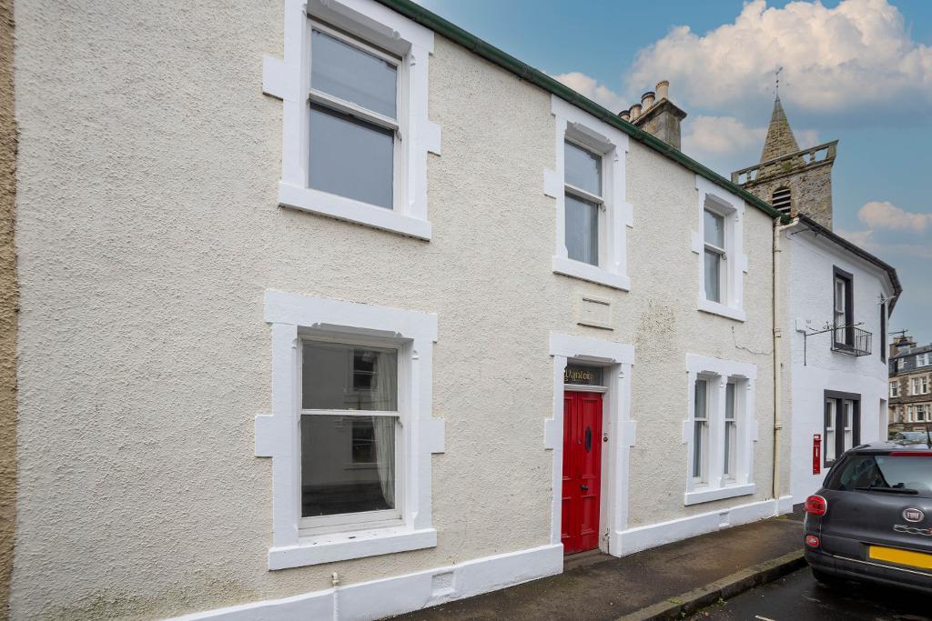 High Street, Auchtermuchty, KY14 7AP