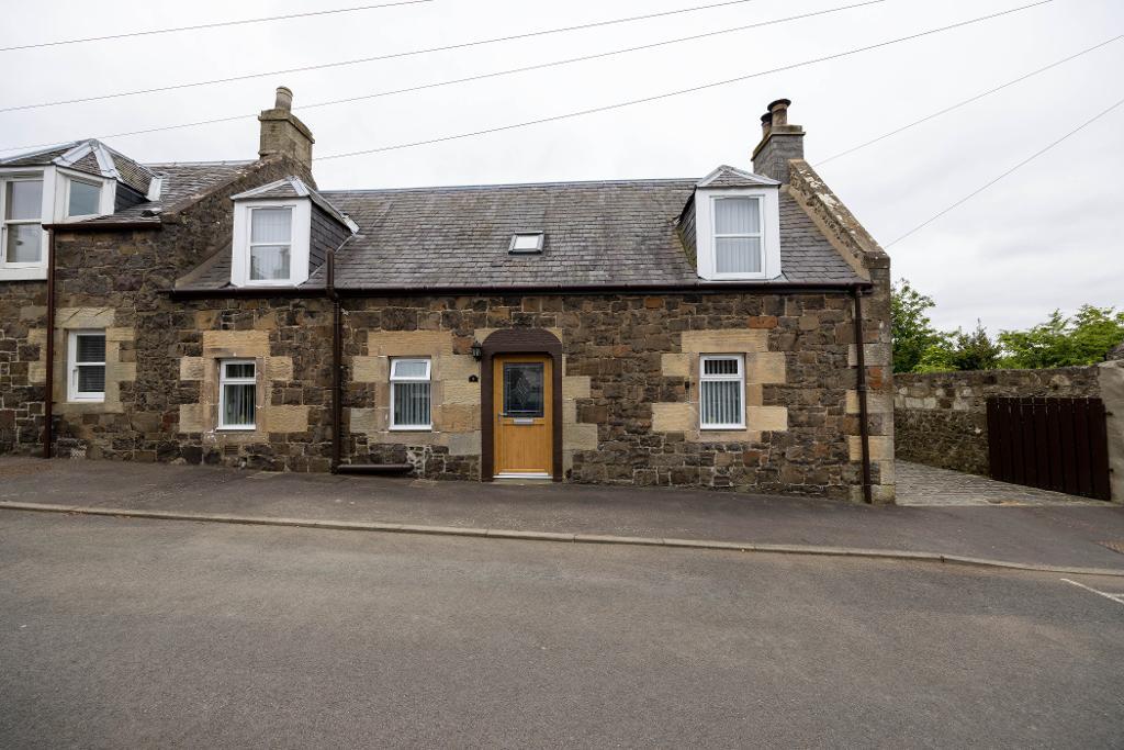 Middleflat, Auchtermuchty, KY14 7DG