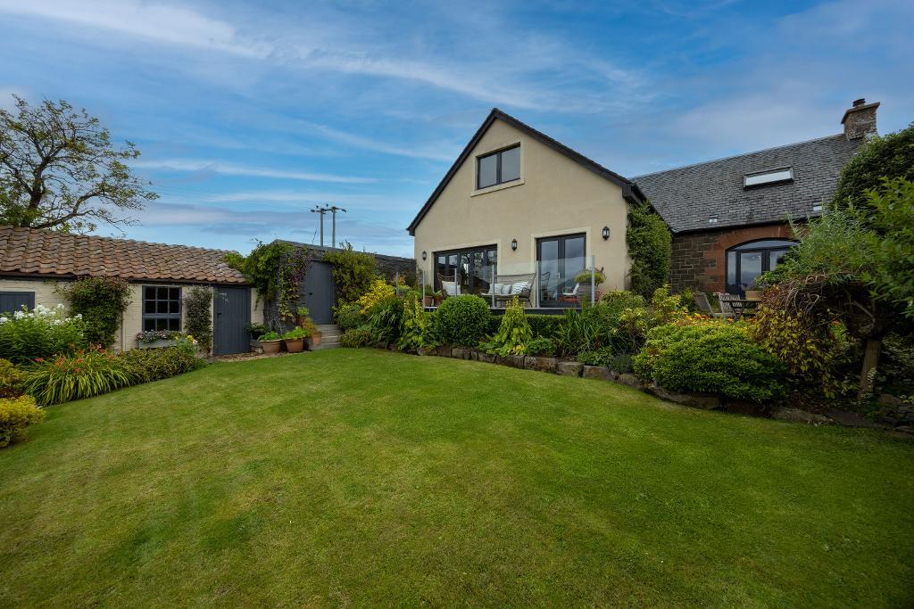Donsbank Cottage, Leckiebank Road, Auchtermuchty, KY14 7EB