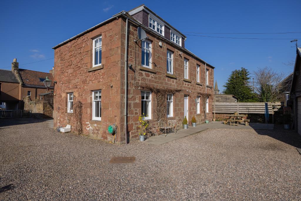 High Street, Strathmiglo, Fife, KY14 7PR